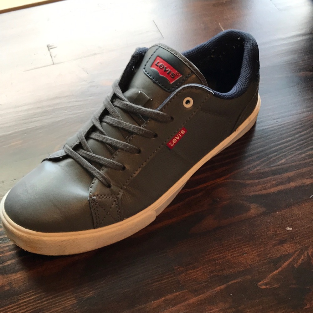 Men’s Levi’s Shoes 10